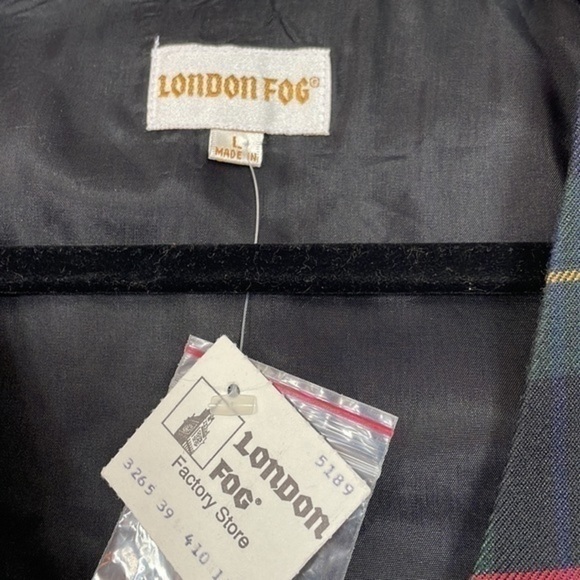 Women's Button-Down Vintage London Fog Plaid Vest Size Large (L) - Picture 6 of 6